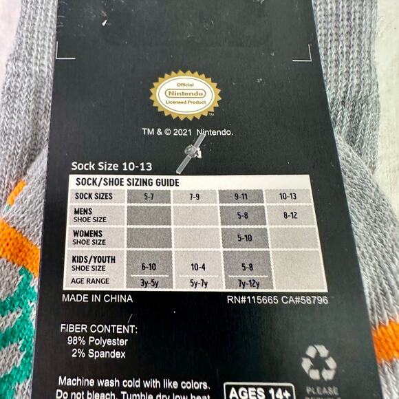 3/$20 Animal Crossing NWT New Horizons Gray Sock Size 10-13 Crew Socks Nintendo - Picture 3 of 5
